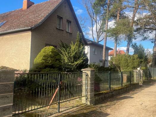 Mehrfamilienhaus zum Kauf 349.999 € 6 Zimmer 160 m² 1.040 m² Grundstück frei ab sofort Zepernick Panketal 16341