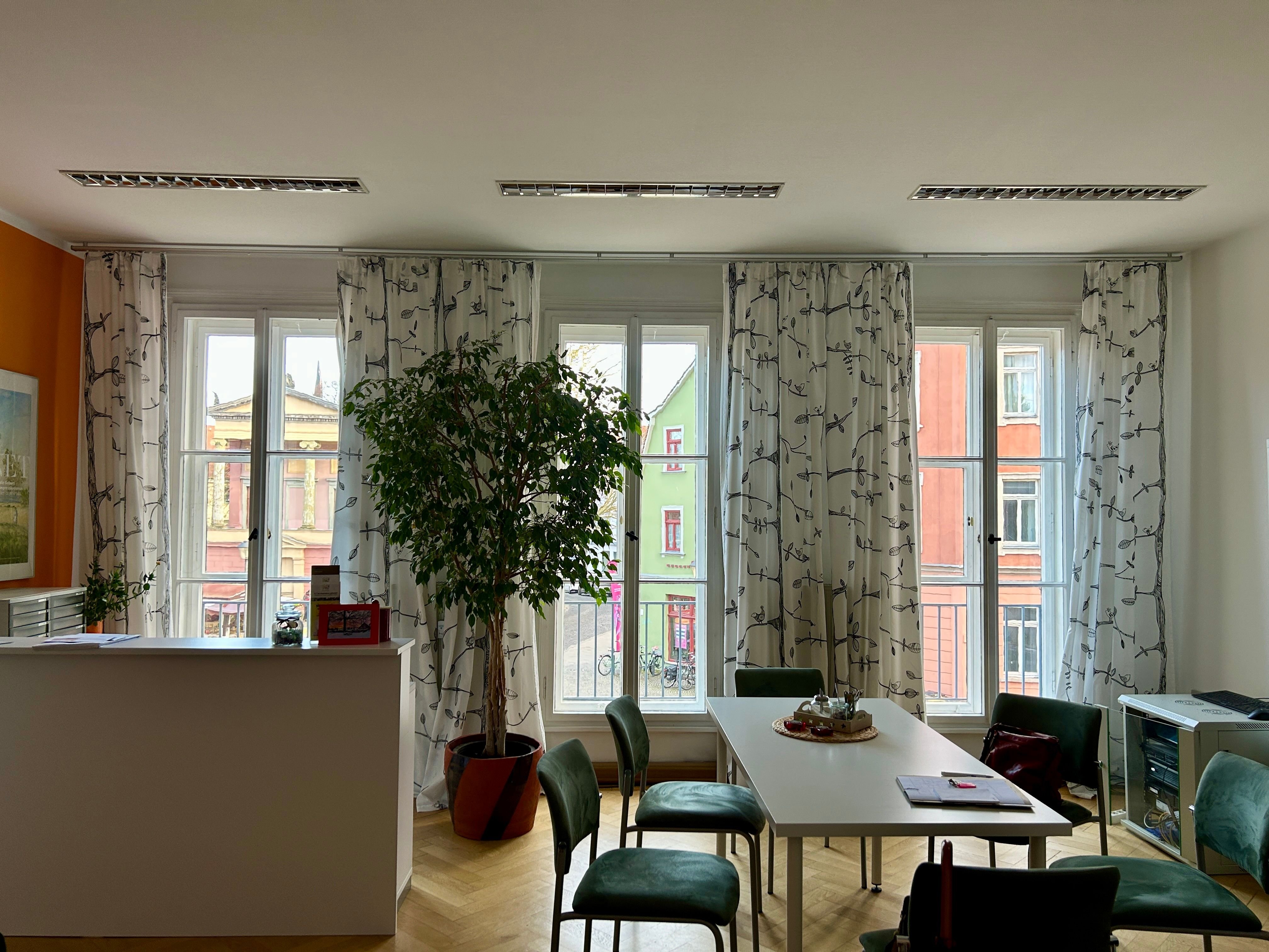 Büro-/Praxisfläche zur Miete 500 € 2 Zimmer 50 m²<br/>Bürofläche Goetheplatz 1 Westvorstadt Weimar 99423