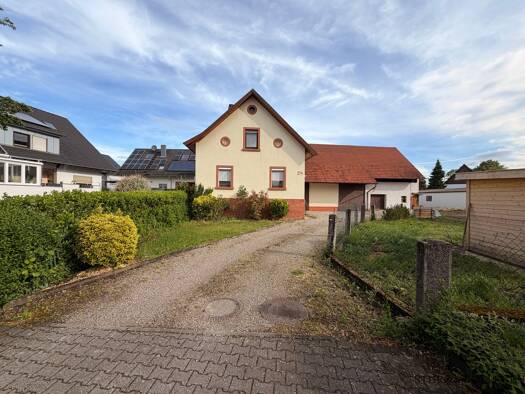 Einfamilienhaus zum Kauf 399.000 € 5 Zimmer 100 m² 1.325 m² Grundstück Moos Bühl 77815