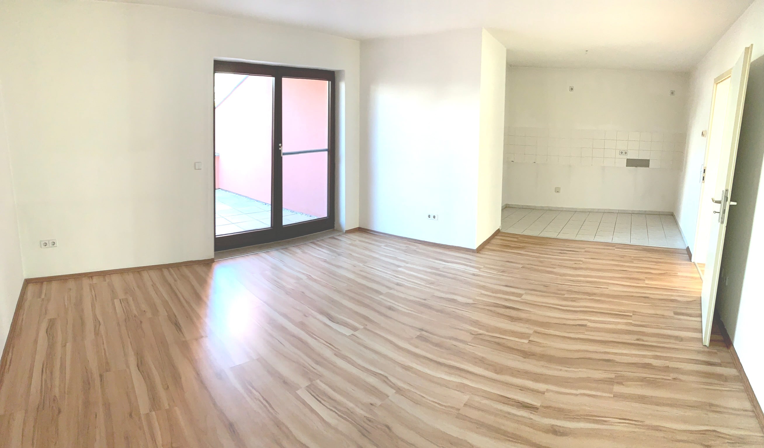 Wohnung zur Miete 350 € 2 Zimmer 60,9 m²<br/>Wohnfläche Döbeln Döbeln 04720