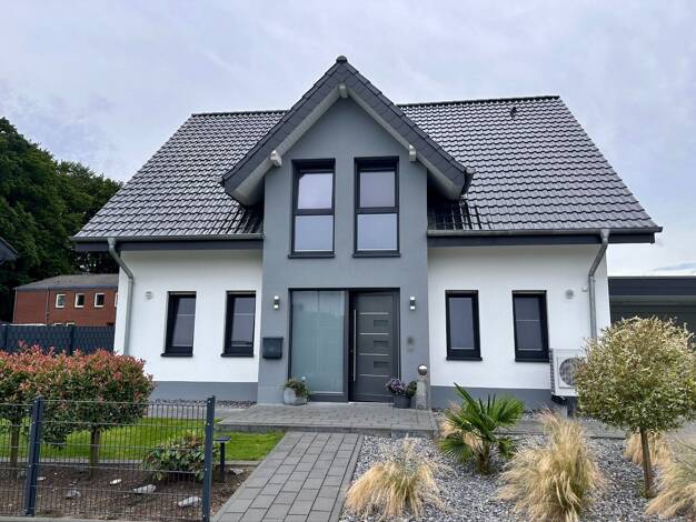 Einfamilienhaus zum Kauf 515.000 € 4 Zimmer 144 m² 593 m² Grundstück Klosterbauerschaft Kirchlengern 32278