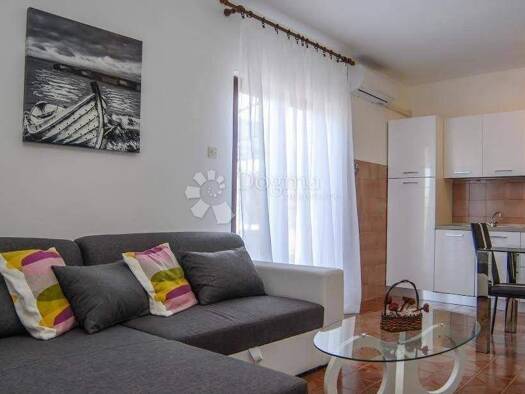 Haus zur Miete 1.000 € 4 Zimmer 100 m² Ugljan