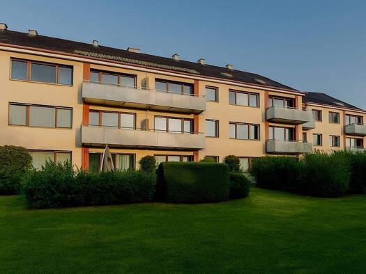 Wohnung zur Miete 990 € 3 Zimmer 69,5 m² 1. Geschoss frei ab 15.12.2025 Am Bahndamm 172 Halstenbek 25469