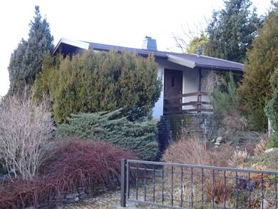 Bungalow zum Kauf 39.000 € 47 m² 352 m² Grundstück frei ab sofort Ellefeld 08236