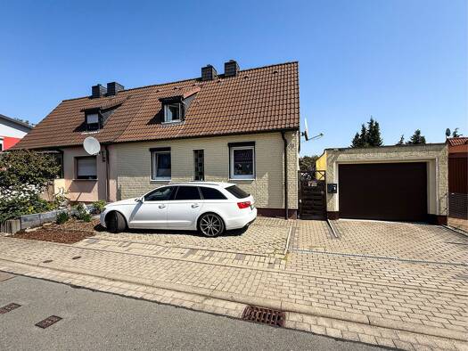 Doppelhaushälfte zum Kauf provisionsfrei 237.000 € 5 Zimmer 95 m² 618 m² Grundstück Merseburg 06217