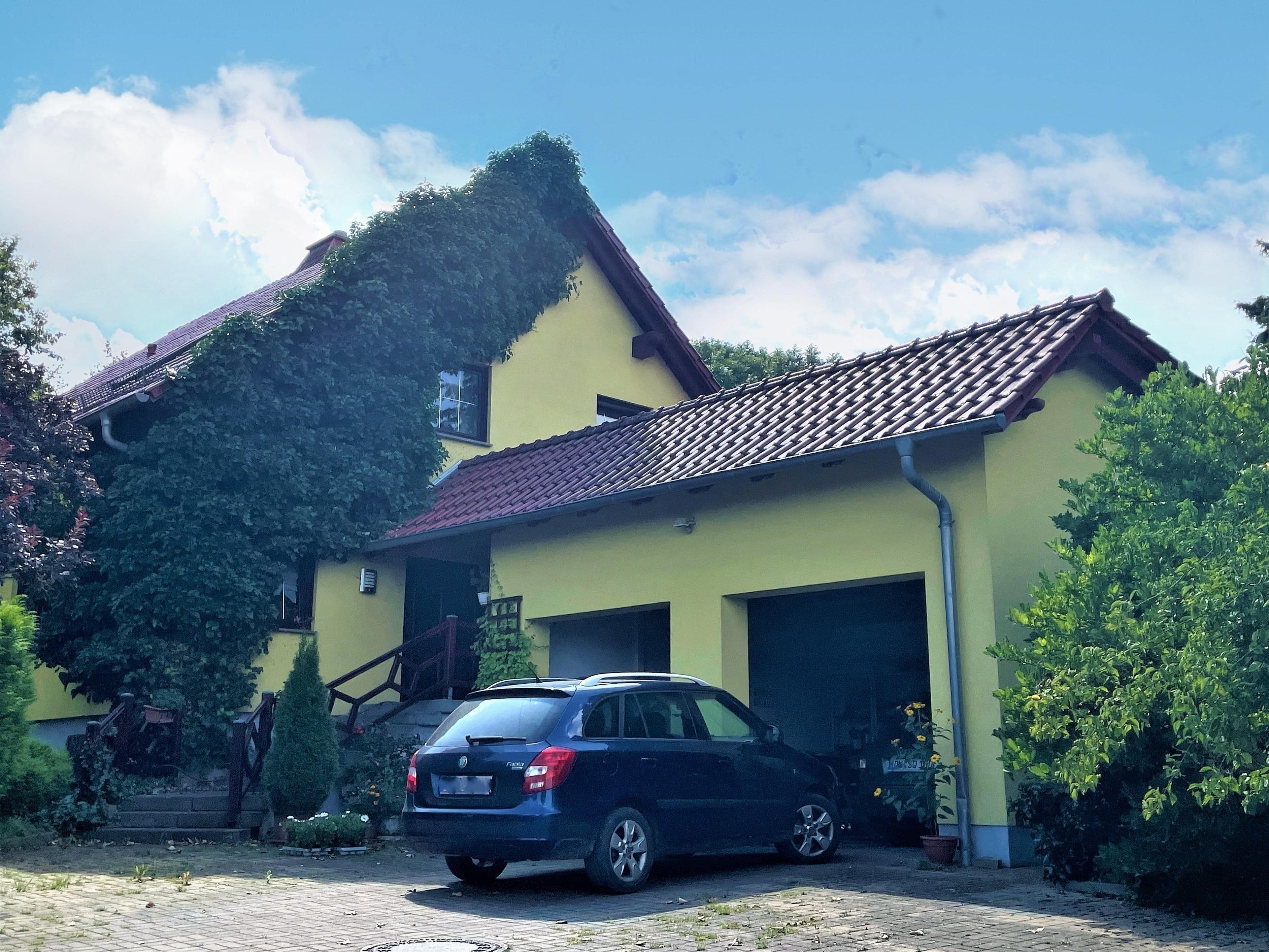 Einfamilienhaus zum Kauf 300.000 € 5 Zimmer 224,7 m²<br/>Wohnfläche 1.675 m²<br/>Grundstück Hilbersdorf Hilbersdorf 07580