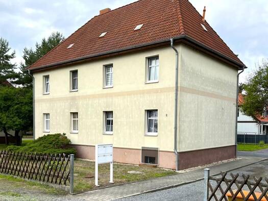 Wohnung zur Miete 290 € 2 Zimmer 44,8 m² EG Parkstraße 1 Schwarzheide 01987
