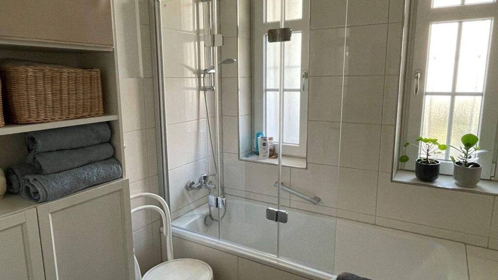 Wohnung zur Miete 677 € 2 Zimmer 67,6 m² EG frei ab 01.05.2026 Liebigstr. 25 Frohnhausen Essen 45145