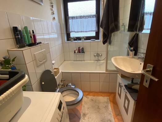 Wohnung zur Miete 550 € 2 Zimmer 68 m² Geschoss 2/3 frei ab 01.04.2026 Pfarrer-Kraus-Straße 85 Arenberg Koblenz 56077