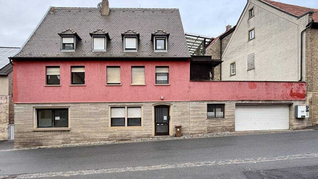 Mehrfamilienhaus zum Kauf 379.000 € 10 Zimmer 266,5 m² 252 m² Grundstück Albertshausen Reichenberg 97234