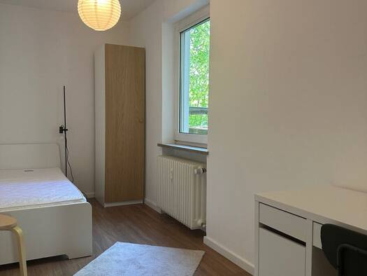 Wohnung zur Miete 645 € 1 Zimmer 10 m² EG frei ab sofort Ottobrunner Straße 2 a Ramersdorf-Perlach München 81737