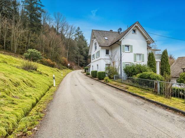 Einfamilienhaus zum Kauf 8 Zimmer 209,9 m² 1.400 m² Grundstück Ebersteinburg Baden-Baden 76530
