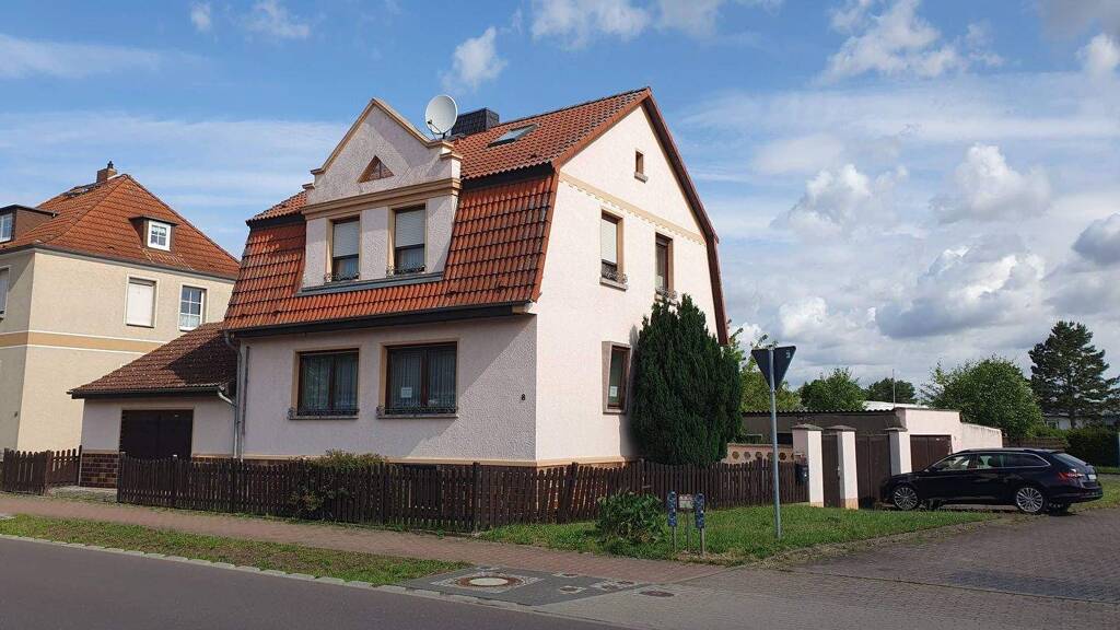 Einfamilienhaus zum Kauf 138.000 € 4 Zimmer 112,8 m² 592 m² Grundstück Schönwalder Chaussee 8 Tangerhütte 39517