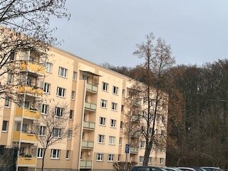 Wohnung zum Kauf 39.900 € 4 Zimmer 70,1 m²<br/>Wohnfläche 4.<br/>Geschoss ab sofort<br/>Verfügbarkeit Am Stadtwald Südost Altenburg 04600