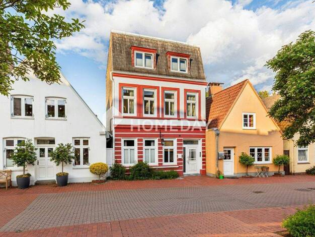 Mehrfamilienhaus zum Kauf 499.000 € 9 Zimmer 274 m² 226 m² Grundstück Schleswig 24837
