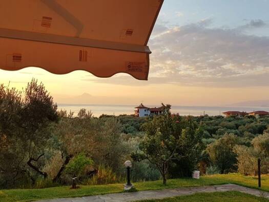 Mehrfamilienhaus zum Kauf 670.000 € 6 Zimmer 217 m² 1.500 m² Grundstück Municipality of Sithonia 63078