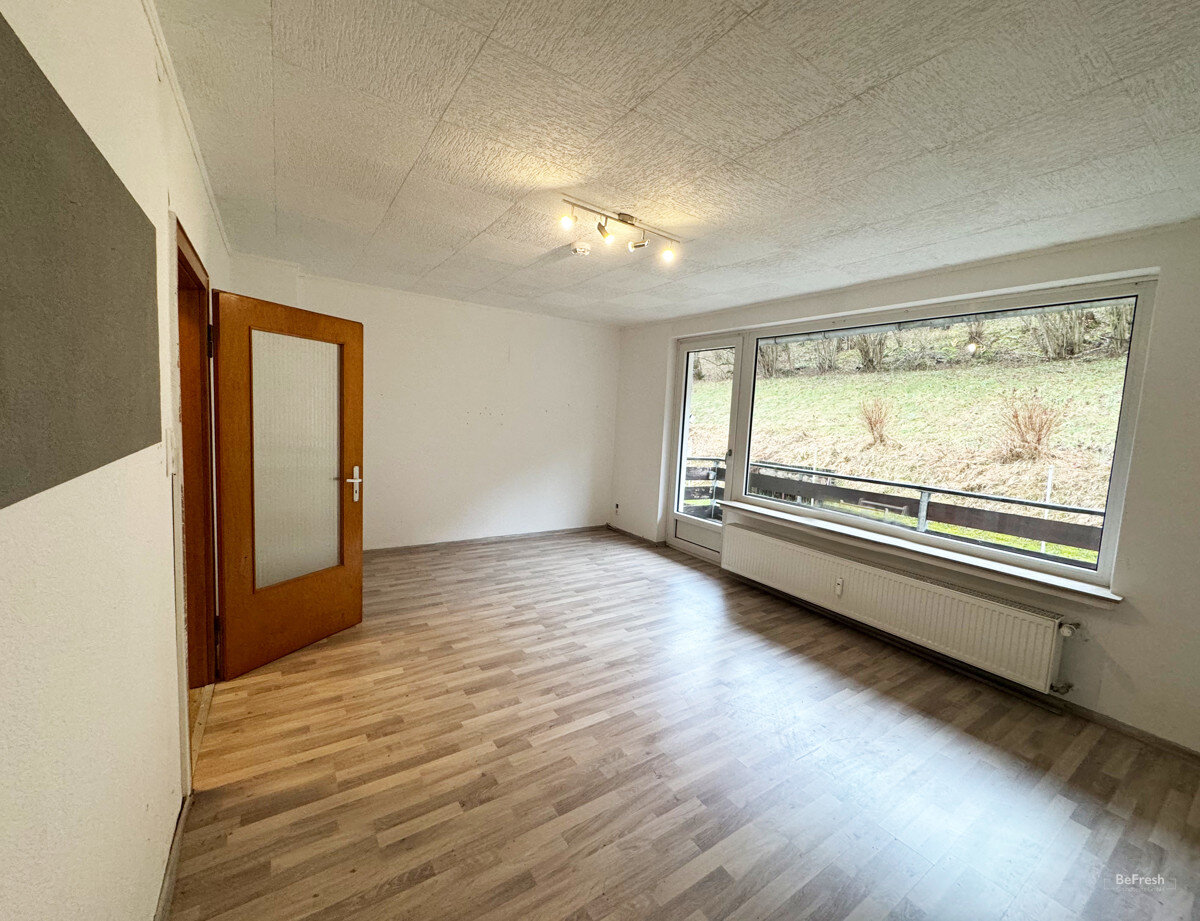 Wohnung zur Miete 395 € 3 Zimmer 67 m²<br/>Wohnfläche 2.<br/>Geschoss 01.01.2025<br/>Verfügbarkeit Höhenweg 25 Polle 37647