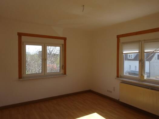 Wohnung zur Miete 590 € 4 Zimmer 91 m² Geschoss 1/3 frei ab sofort Georgenthal 99887