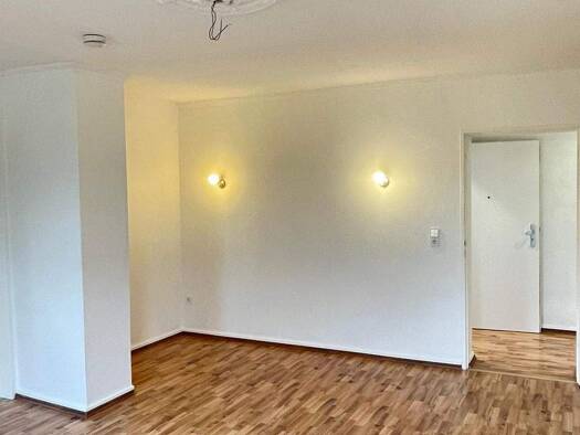 Wohnung zur Miete 720 € 3 Zimmer 72,7 m² 2. Geschoss frei ab 01.12.2025 Vor der Kinzigbrücke 5 Hanau 63452