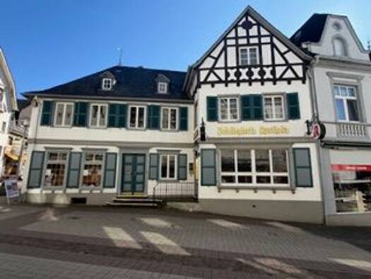 Haus zum Kauf 429.880 € 8 Zimmer 245 m² 453 m² Grundstück Altenkirchen Altenkirchen (Westerwald) 57610