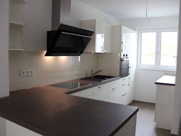 Reihenmittelhaus zur Miete 2.400 € 5 Zimmer 122 m² 150 m² Grundstück Wiesbaden Wiesbaden (Künstlerviertel) 65197