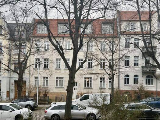 Wohnung zum Kauf 159.000 € 3 Zimmer 82 m² EG Innenstadt Halle 06110
