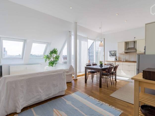 Wohnung zur Miete Wohnen auf Zeit 1.990 € 3 Zimmer 81 m² frei ab 01.11.2026 Prenzlauer Berg Berlin 10437