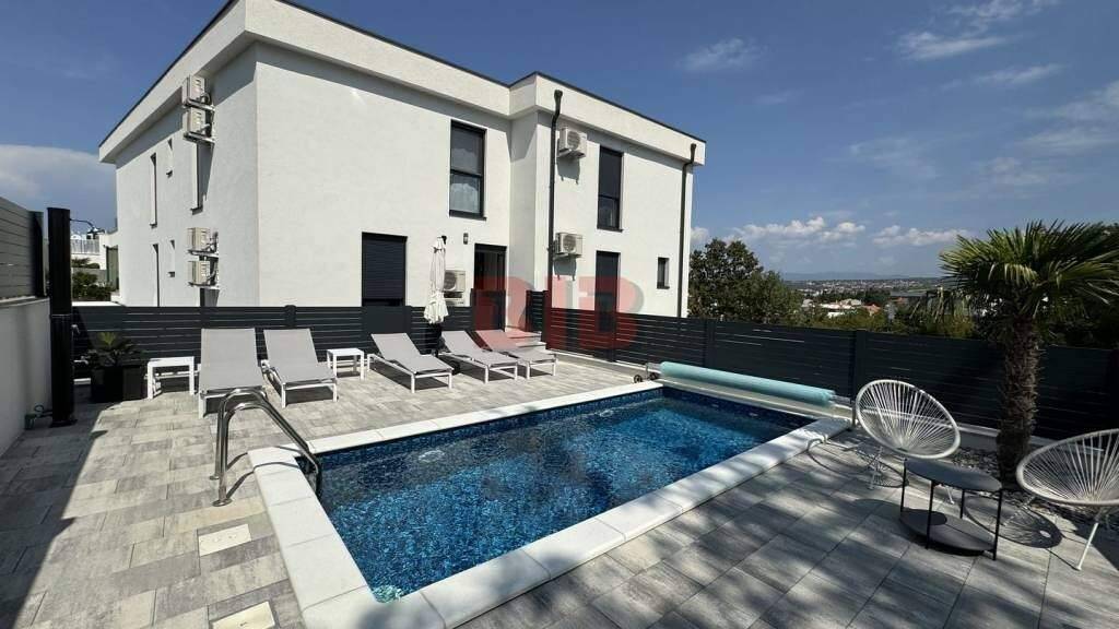 Wohnung zum Kauf 730.000 € 3 Zimmer 118 m² 1. Geschoss Malinska-Dubasnica