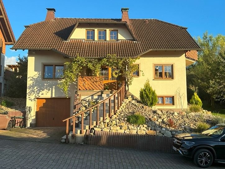 Einfamilienhaus zum Kauf provisionsfrei 595.000 € 9 Zimmer 220 m²<br/>Wohnfläche 2.200 m²<br/>Grundstück Ommersheim Mandelbachtal 66399