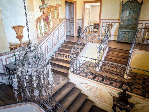 Schloss zum Kauf 990.000 € 18 Zimmer 773 m² 12.700 m² Grundstück Centre Ville Montauban 82000