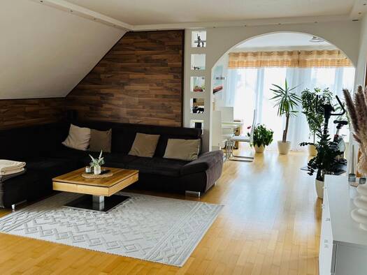 Wohnung zur Miete 1.070 € 4,5 Zimmer 130 m² frei ab 01.11.2025 Tauberbischofsheim 97941