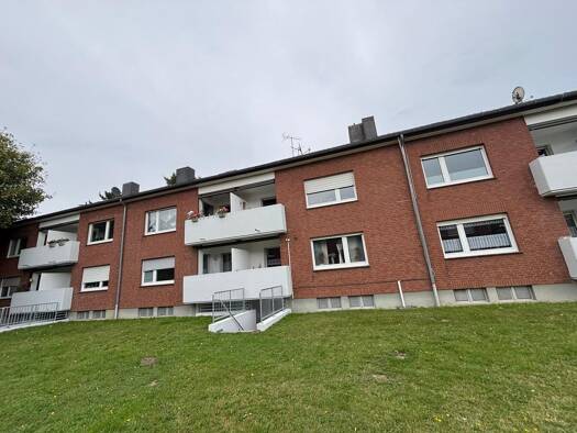 Wohnung zur Miete 450 € 2 Zimmer 2. Geschoss frei ab sofort Mozartstr. 4 Flüren Wesel 46487