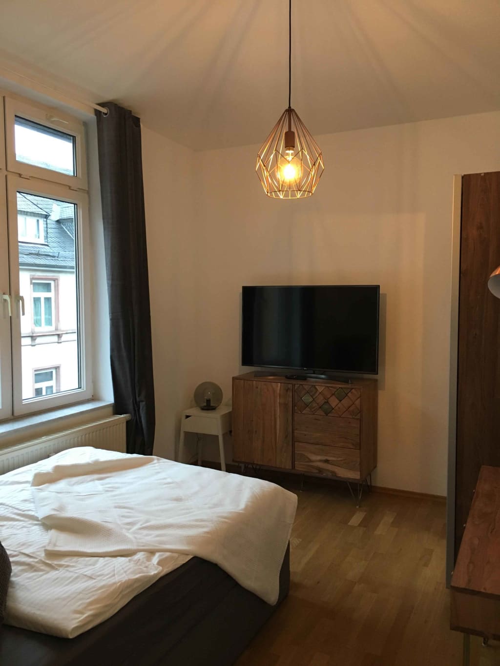 Wohnung zur Miete Wohnen auf Zeit 790 € 3 Zimmer 11 m²<br/>Wohnfläche 23.12.2024<br/>Verfügbarkeit Heiligkreuzgasse 13 Innenstadt Frankfurt am Main 60313