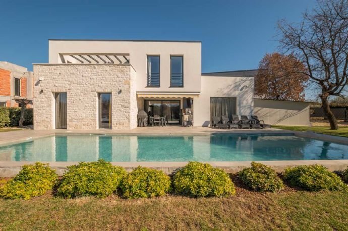 Villa zum Kauf als Kapitalanlage geeignet 980.000 € 5 Zimmer 250 m²<br/>Wohnfläche 1.139 m²<br/>Grundstück Porec  52440