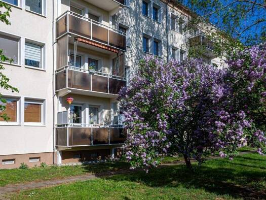 Studio zur Miete 225 € 1 Zimmer 31,6 m² 2. Geschoss Schladebacher Straße 56 Bad Dürrenberg 06231