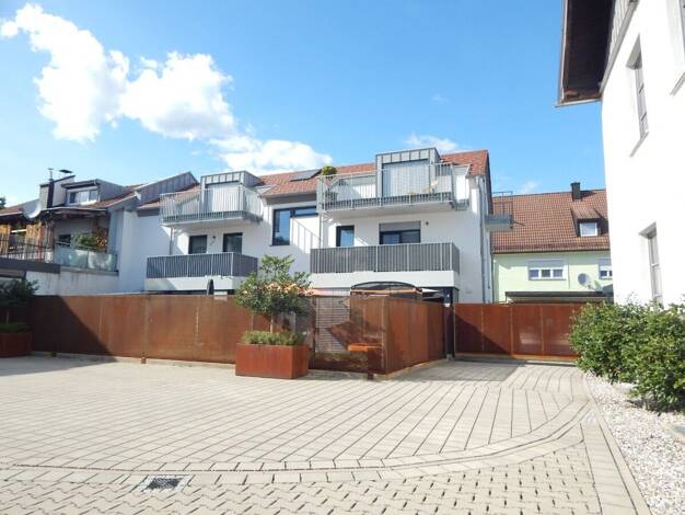 Mehrfamilienhaus zum Kauf als Kapitalanlage geeignet 1.680.000 € 8 Zimmer 295,5 m² 315 m² Grundstück Fürstenweg 7 Freilassing Freilassing 83395