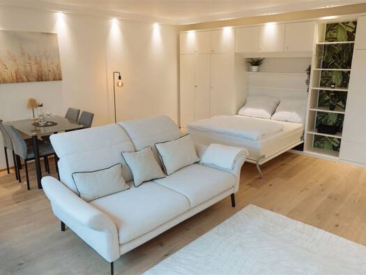 Wohnung zur Miete 698 € 1 Zimmer 50 m² frei ab sofort Coburg Coburg 96450