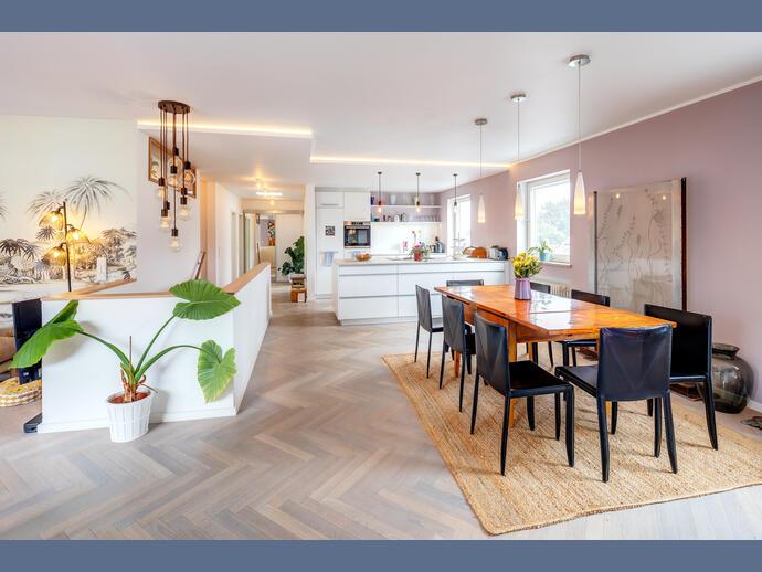 Wohnung zur Miete Wohnen auf Zeit 5.900 € 7 Zimmer 210 m²<br/>Wohnfläche 01.02.2025<br/>Verfügbarkeit Münchener Freiheit München 80805