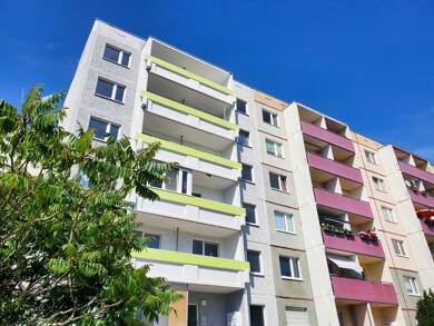 Wohnung zur Miete 383 € 4 Zimmer 65 m² Dachgeschoss, 5. Geschoss frei ab sofort Weißenfelser Straße 37 Silberhöhe Halle (Saale) 06132