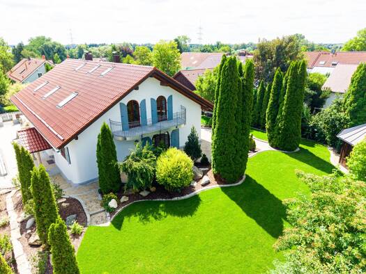 Villa zum Kauf provisionsfrei 1.790.000 € 7 Zimmer 354 m² 986 m² Grundstück frei ab sofort Riverastr. 7 Ottenhofen 85570