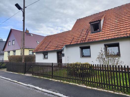 Doppelhaushälfte zum Kauf provisionsfrei 115.000 € 5 Zimmer 80 m² 80 m² Grundstück Rastenberg 99636