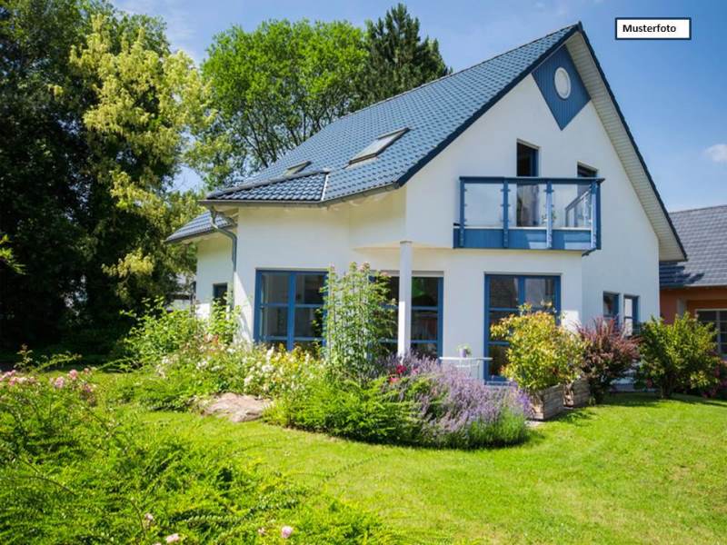 Haus zum Kauf provisionsfrei 130.000 € 270 m²<br/>Wohnfläche 1.074 m²<br/>Grundstück Rhena Korbach 34497