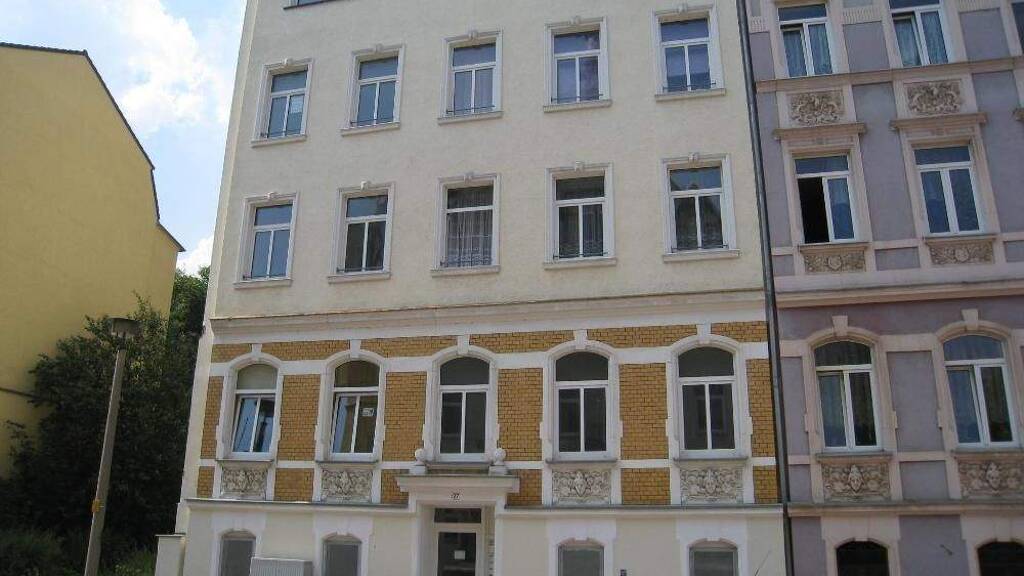 Immobilie in Plauen - Objekt-Nr.: 11024 - vermietete 2-Zimmer-ETW im 1. OG mit Wanne, Balkon und 2 Abstellräumen in Plauen - Bild 0