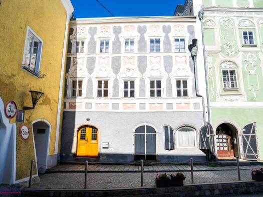 Haus zum Kauf 329.000 € 8 Zimmer 294 m² 247 m² Grundstück Obernberg am Inn 4982