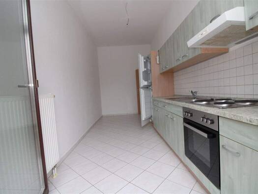 Wohnung zur Miete 505 € 4 Zimmer 100,9 m² 4. Geschoss frei ab 15.01.2026 Kasernenstraße 13 Westend Plauen 08523