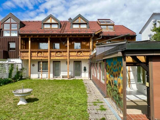 Mehrfamilienhaus zum Kauf 595.000 € 10 Zimmer 230 m² 486 m² Grundstück frei ab sofort Robert-Koch-Straße 113 Burghausen Burghausen 84489