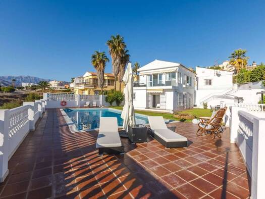Villa zum Kauf 950.000 € 3 Zimmer 285 m² 367 m² Grundstück Vélez-Málaga 29751