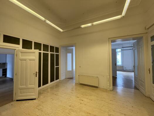 Büro zur Miete 7.585 € 8,5 Zimmer 303 m² Bürofläche Brucknerstraße Wieden 1040