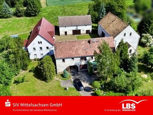 Bauernhaus zum Kauf 12 Zimmer 130 m² 6.000 m² Grundstück Königsfeld 09306