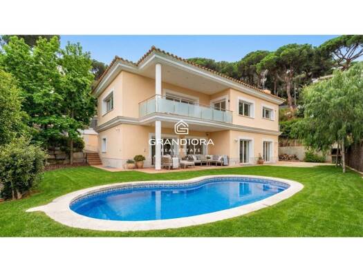 Chalet zum Kauf 1.350.000 € 5 Zimmer 404 m² Premià de Dalt 08338